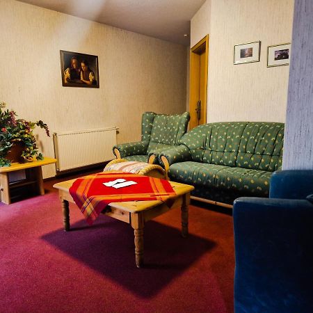 Hostel Zum Loewen 托特莫斯 外观 照片